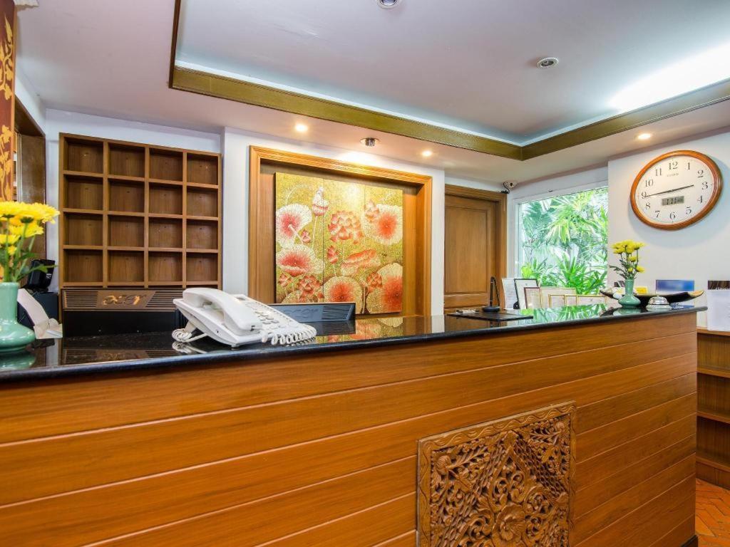 Chada Thai House Pattaya Exterior photo