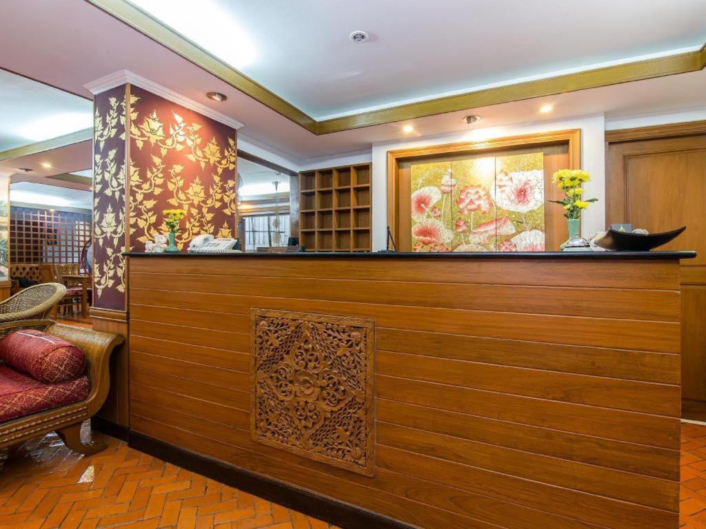 Chada Thai House Pattaya Exterior photo
