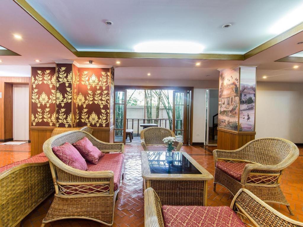 Chada Thai House Pattaya Exterior photo