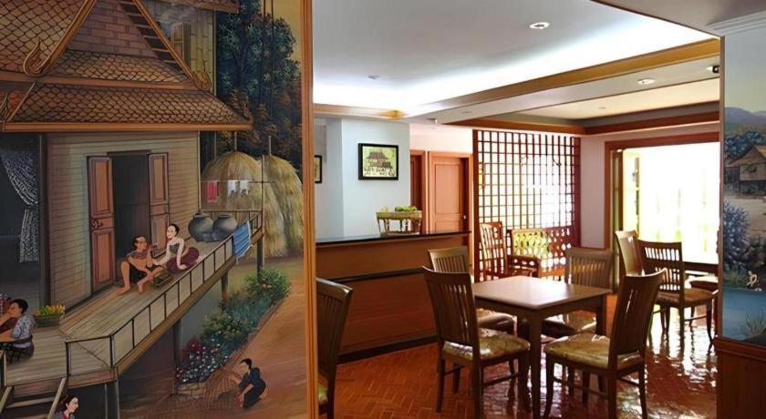 Chada Thai House Pattaya Exterior photo