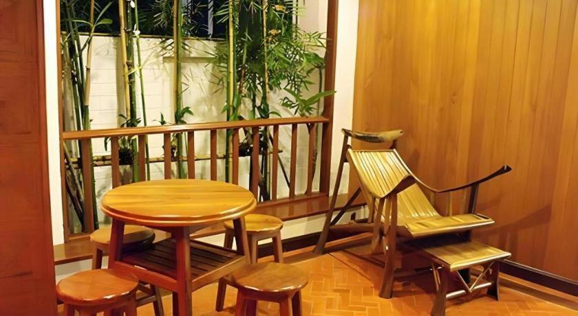 Chada Thai House Pattaya Exterior photo